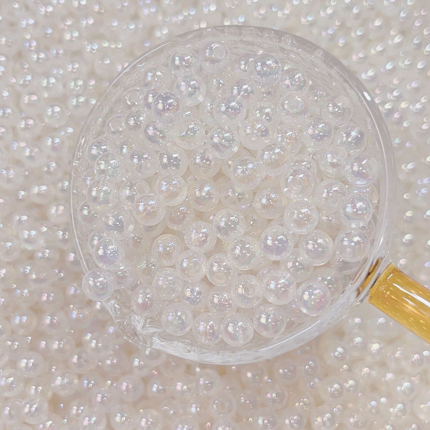 【BZ 831】煌めくの世界ー高品質オーロラ光沢アクリルビーズ 　飾りビーズ　万能ビーズ　６ｍｍ