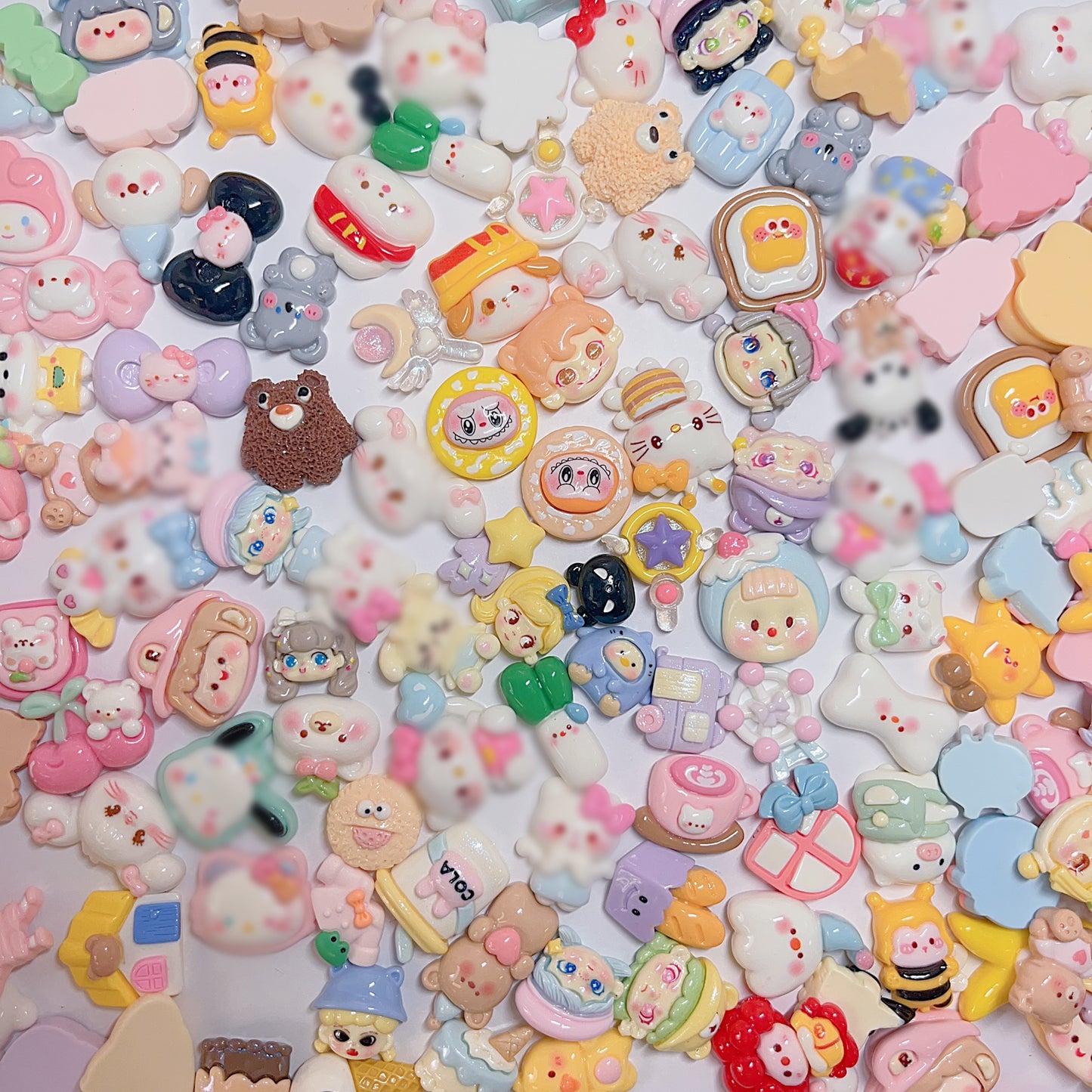 【ハッピータイム】　カラフル　　豊かなデザイン　DIY用品　デコレーションパーツ