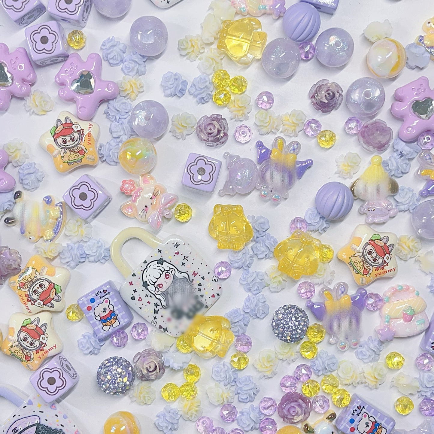 【BZ 431】夕日のラベンダーー高品質アクリルビーズ&イラストビーズ&カラーチェンジアクリルビーズ&レジンビーズ&希土晶晶&キラキラストーンビーズ&柔らかい素材フラワー（夜光）（プレゼント付き）