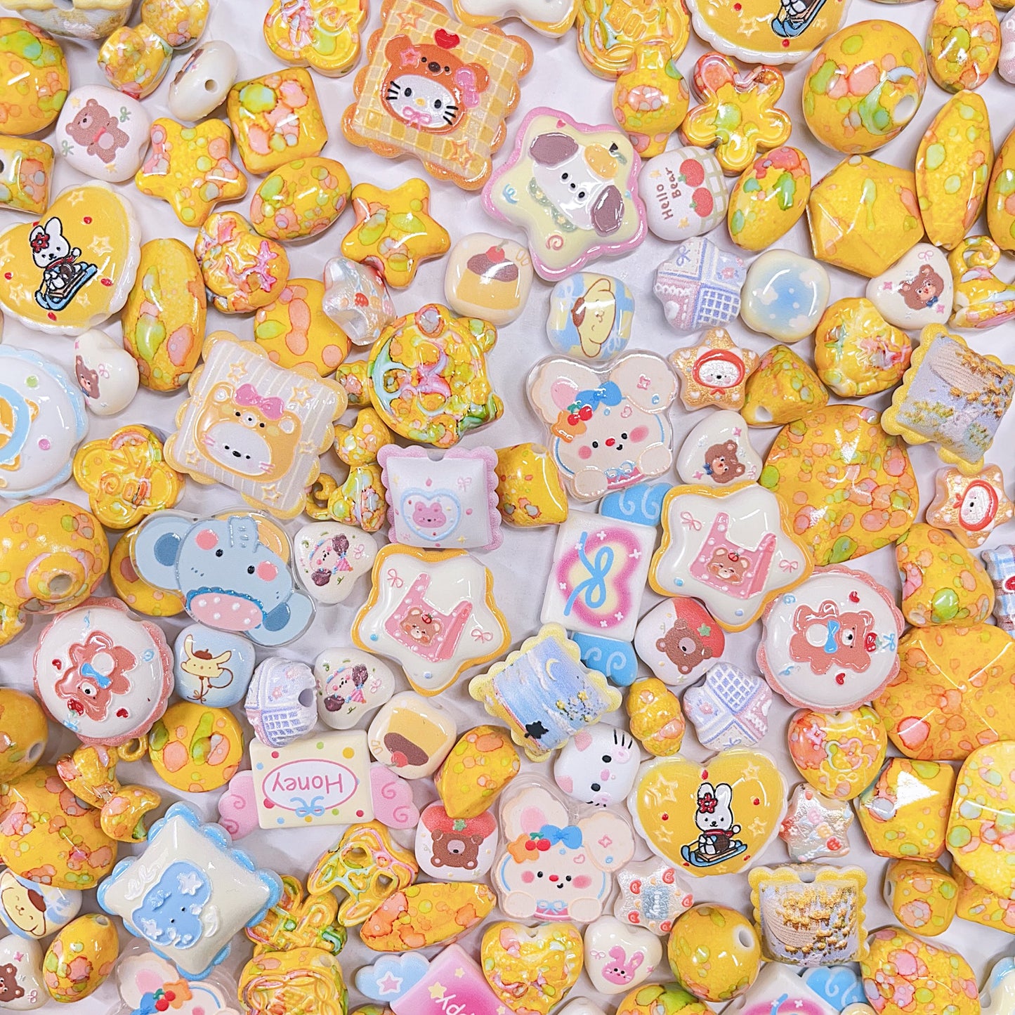 【BZ 798】元気楽園ー高品質バロック風アクリルビーズ　レリーフ加工ビーズ　小サイズMIX　合わせやすい　豊かなデザイン