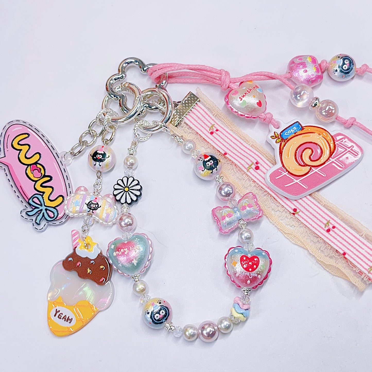 【BZ 906】まっくろくろすけのケーキ屋ー高品質アクリルビーズ　レリーフ加工ビーズ　小サイズMIX　合わせやすい　豊かなデザイン