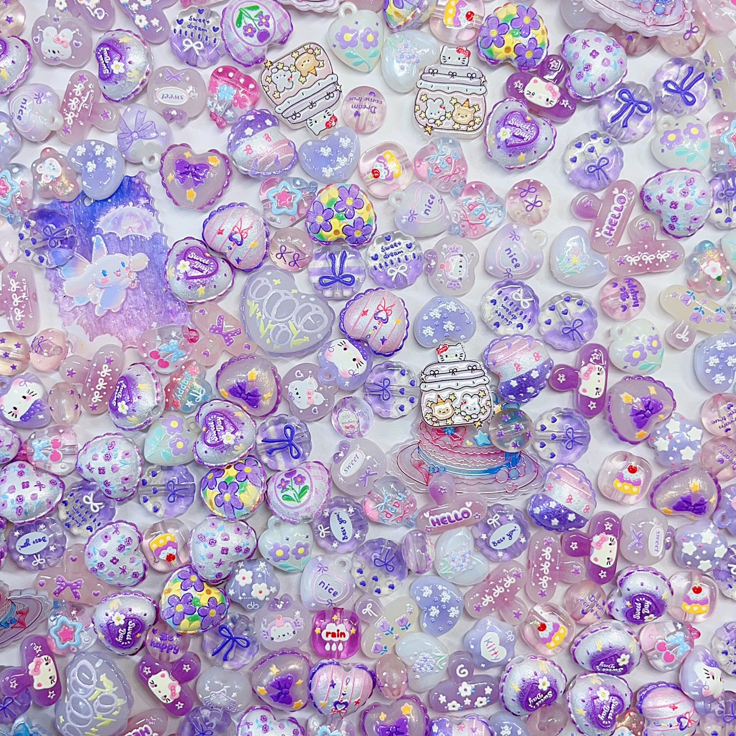 【BZ 964】ふんわりパープルー高品質アクリルビーズ　レリーフ加工ビーズ（一部夜光）　小サイズMIX　合わせやすい　可愛いビーズもりもり