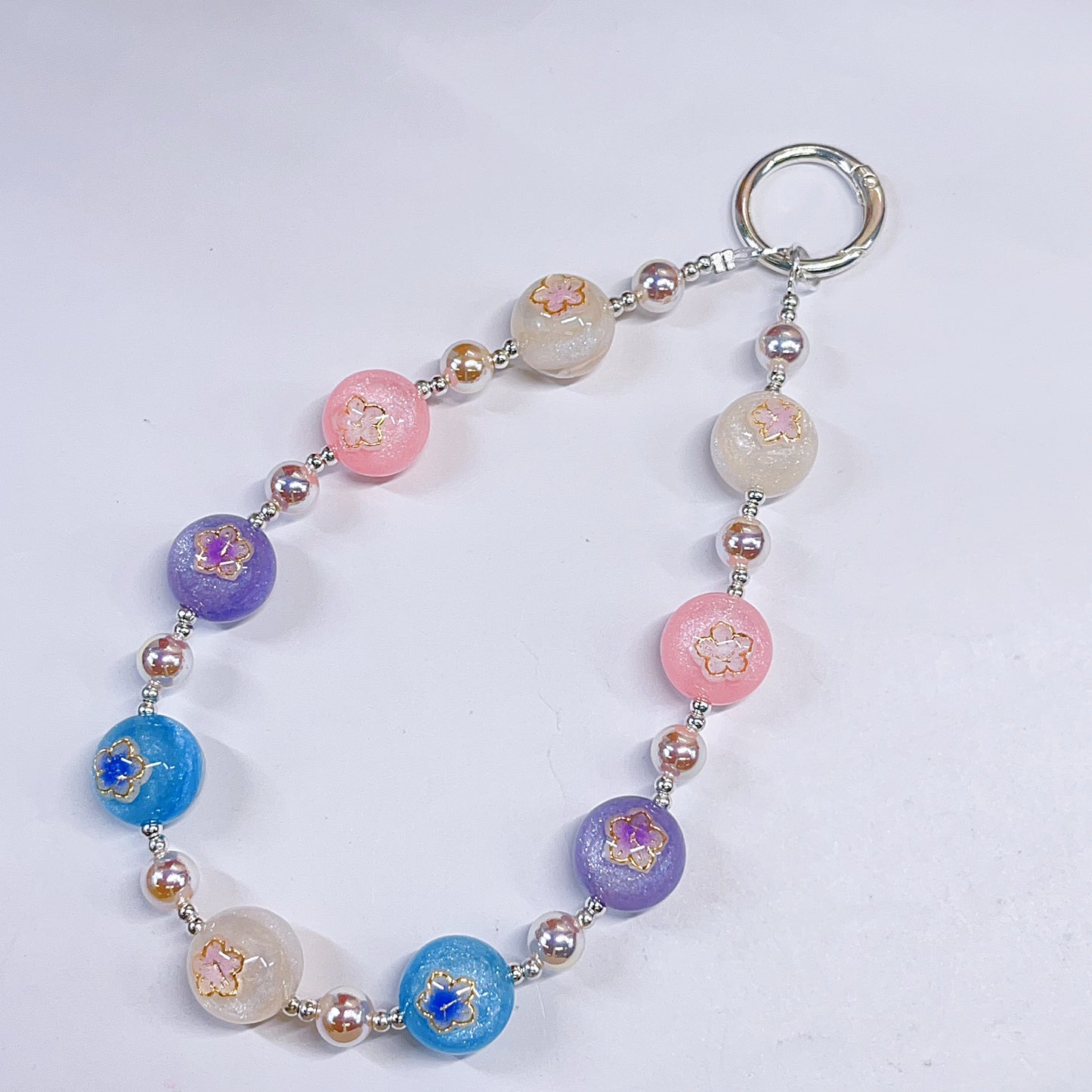 【BZ 968】梅の花ー高品質夜光樹脂ビーズ（樹脂パーツ入り）　ちゅるんちゅる　ラメ入り　お上品　16ｍｍ