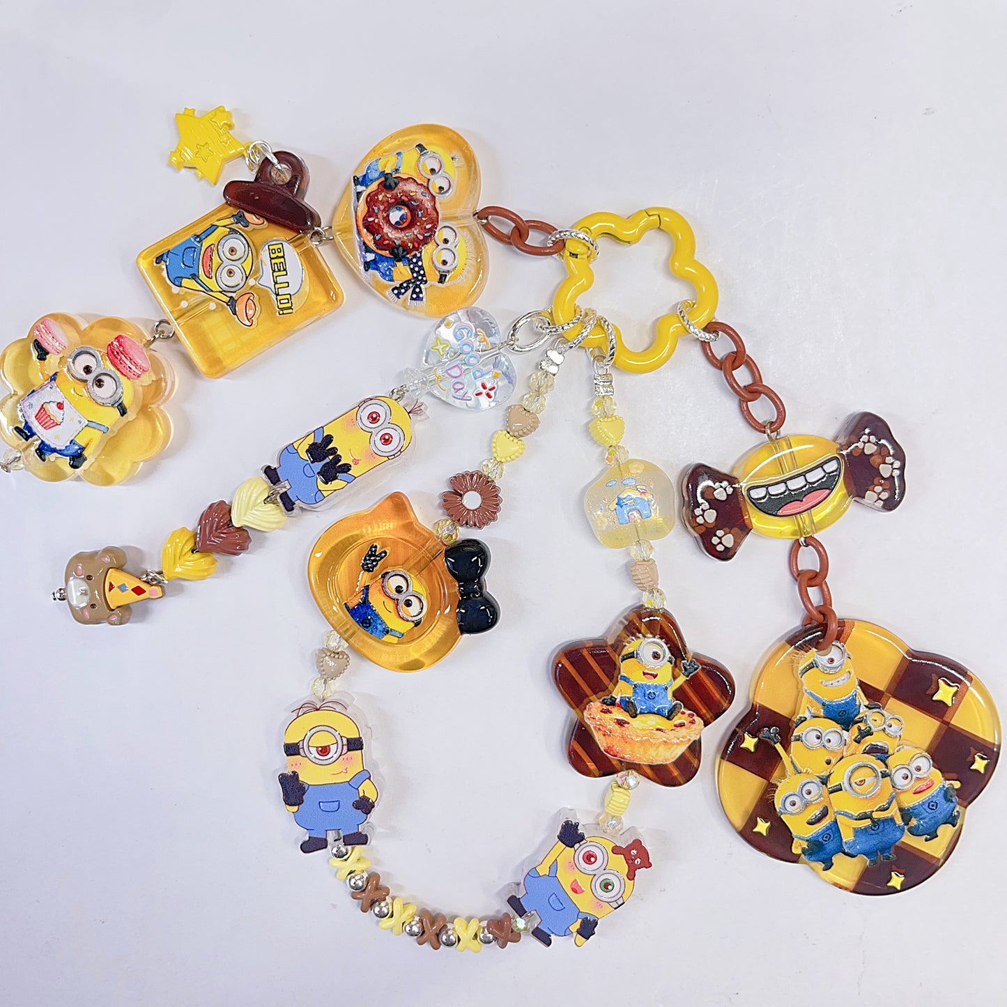 【特別奉仕品】ミニオンー透明シリーズ 　レリーフ加工ーNEW