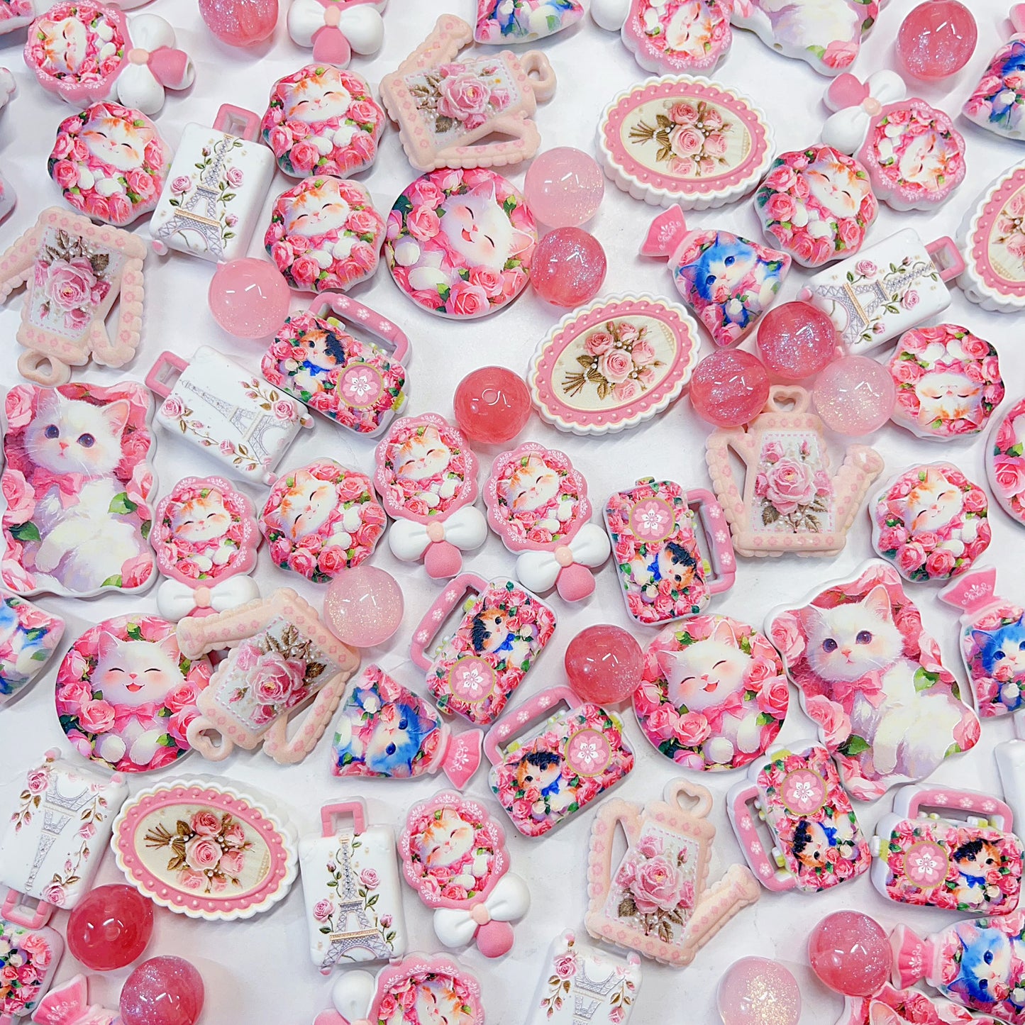 【特別奉仕品】薔薇にゃんこ－シルク手触り　マット感　滑らかな手触り　レリーフ加工ーNEW