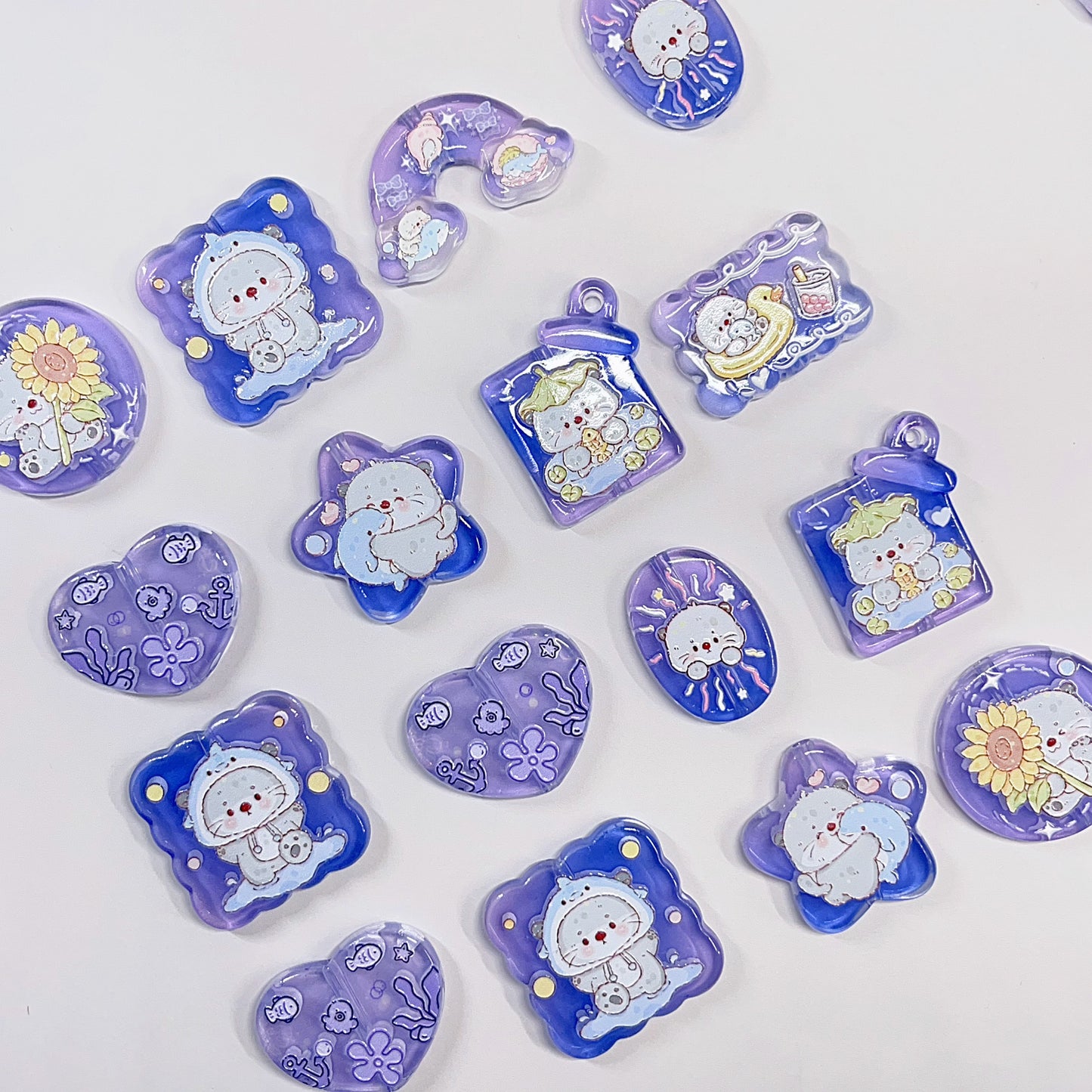 【特別奉仕品】ラッコちゃんーレリーフ加工　透明シリーズーNEW