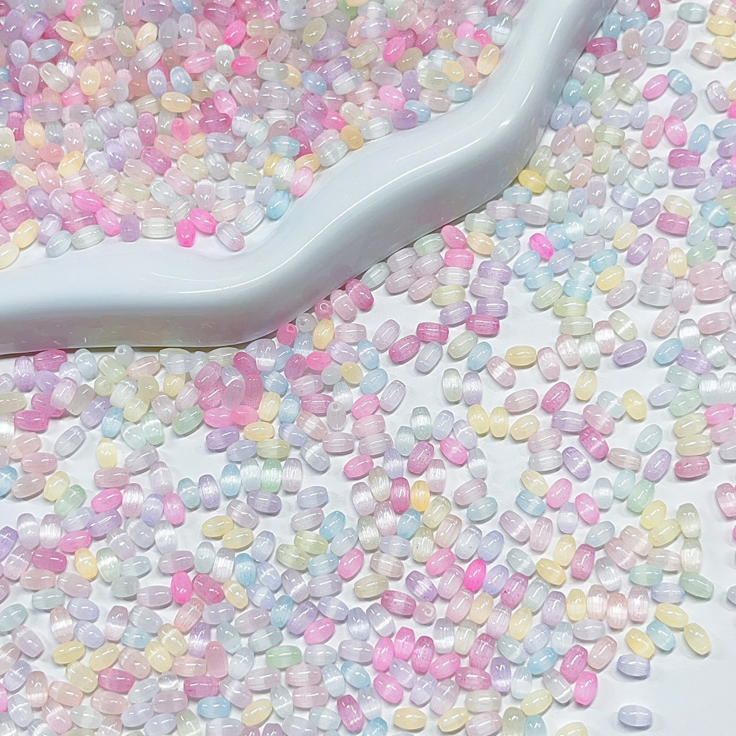 【BZ 1035】ちびおこめちゃんー高品質キャツアイビーズ　ちゅるんちゅるん　 飾り用  万能ビーズ　パステルカラー－NEW