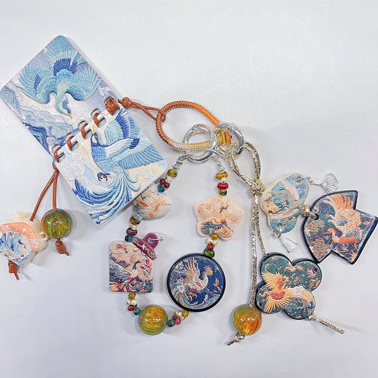 【特別奉仕品】刺繍鳳凰ー刺繍デザイン　レリーフ加工ビーズ