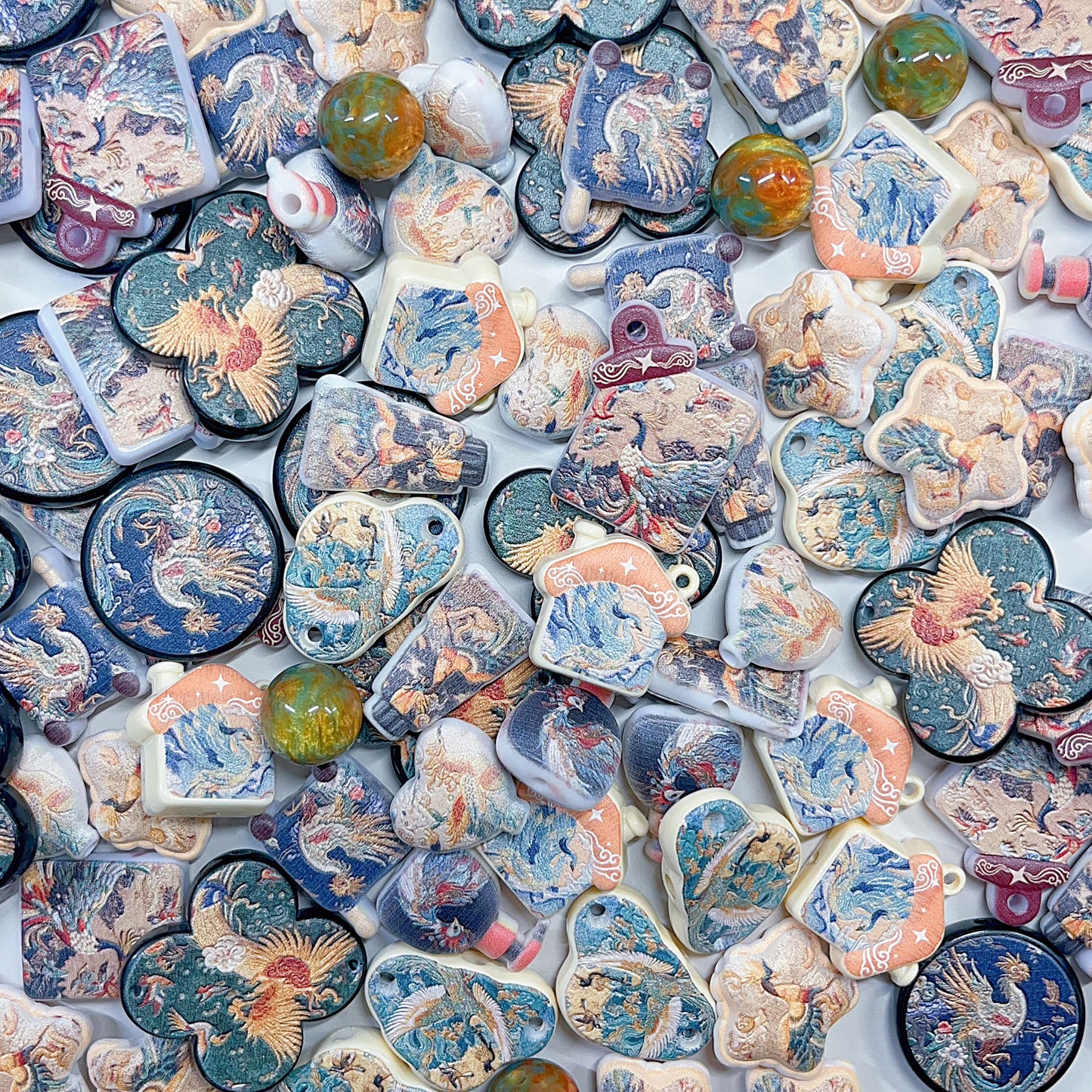 【特別奉仕品】刺繍鳳凰ー刺繍デザイン　レリーフ加工ビーズーNEW