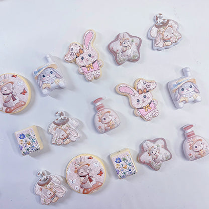 【特別奉仕品】うさぎちゃんー刺繍デザイン　レリーフ加工ビーズーNEW